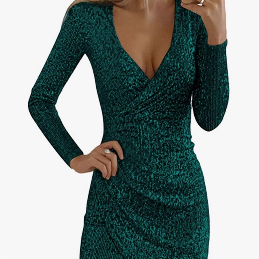NWT sequin emerald mini dress  size small never worn